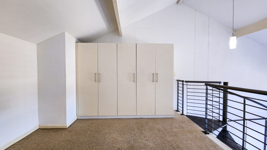 To Let 1 Bedroom Property for Rent in Muizenberg Western Cape
